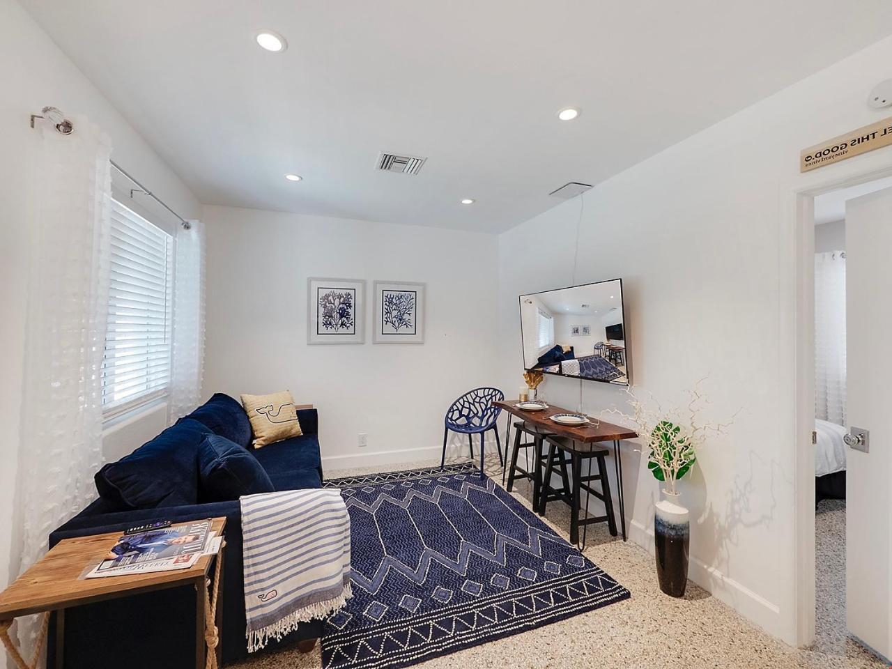 Beautiful 1 Bedroom Steps To The Beach! West Palm Beach Zewnętrze zdjęcie